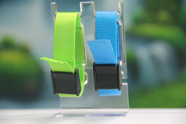 非接觸式硅膠腕帶RFID電子標簽卡 非接觸式硅膠腕帶RFID電子標簽卡