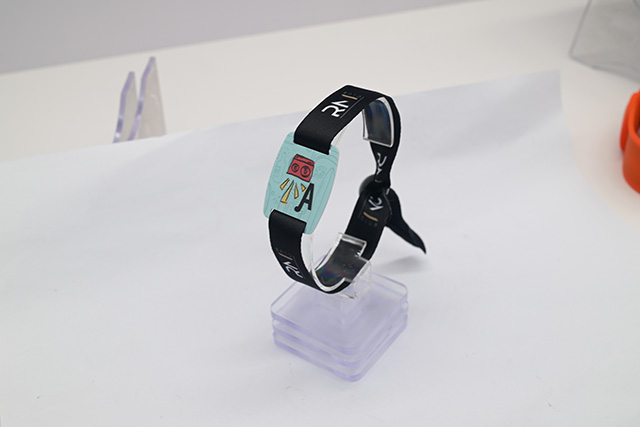 暑假推行充電一卡通 大大節(jié)省了等待時間